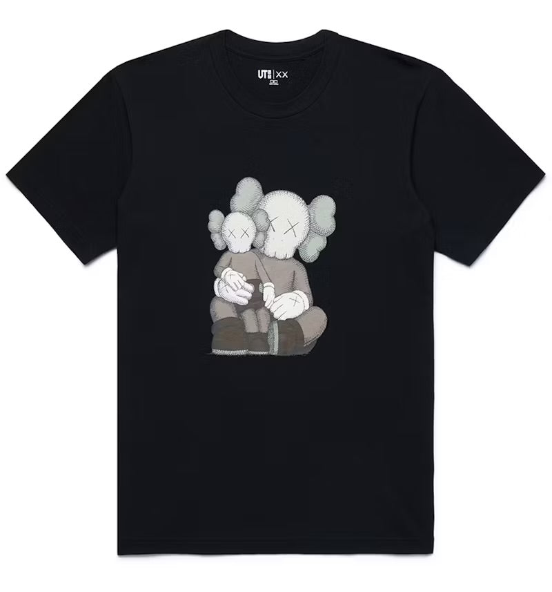 KAWS X UNIQLO UT SHORT SLEEVE GRAPHIC T-SHIRT 'BLACK' M