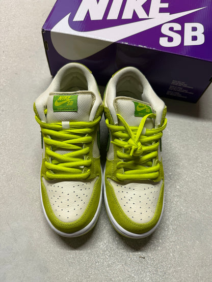 NIKE DUNK LOW SB GREEN APPLE