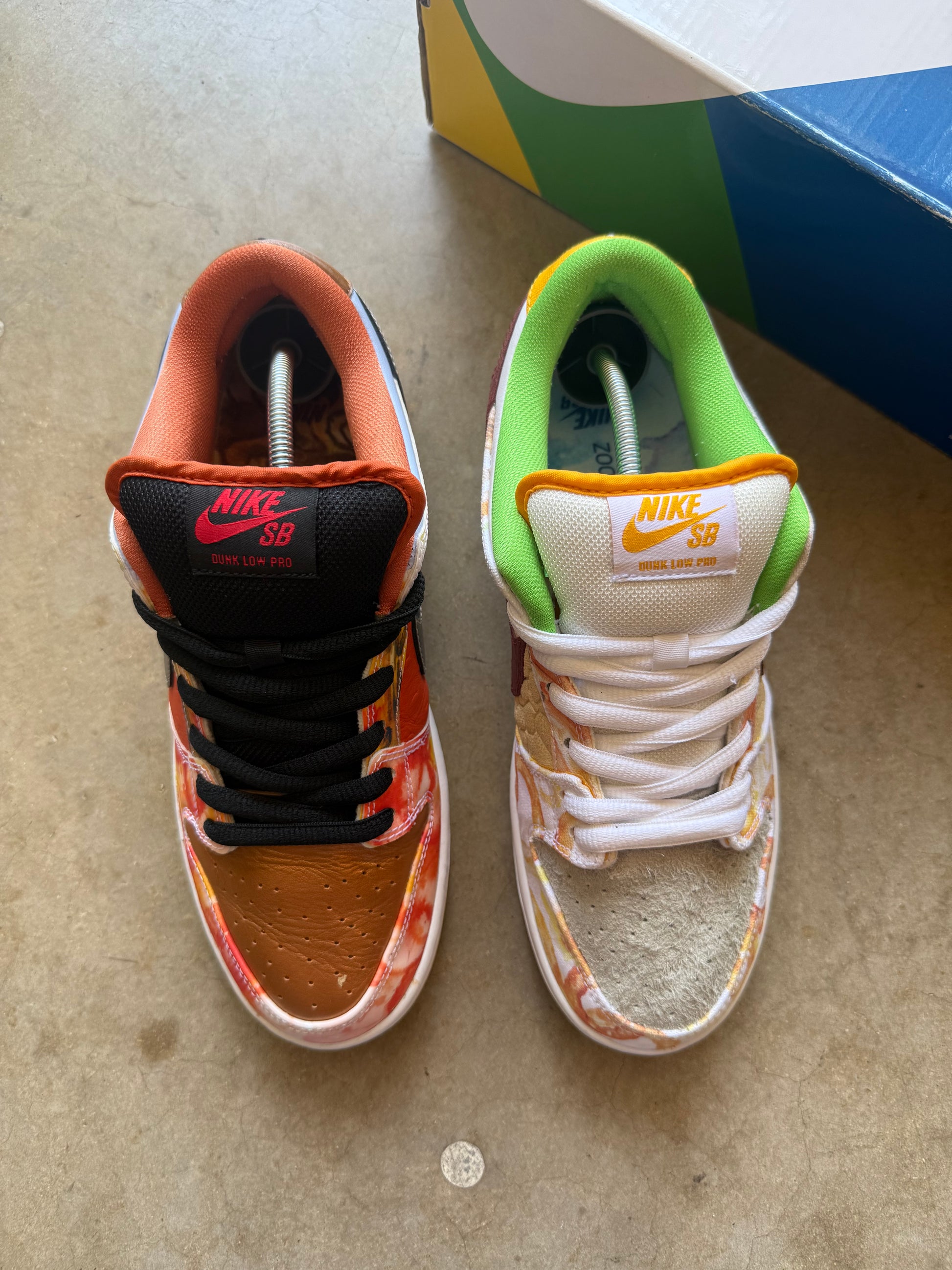 NIKE DUNK LOW SB STREET HAWKER