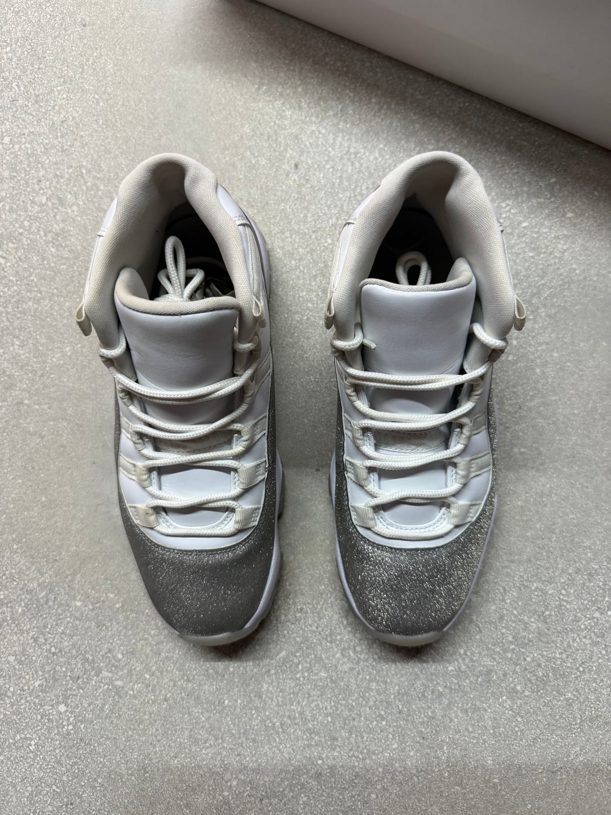 JORDAN 11 METTALIC SILVER (WMNS)