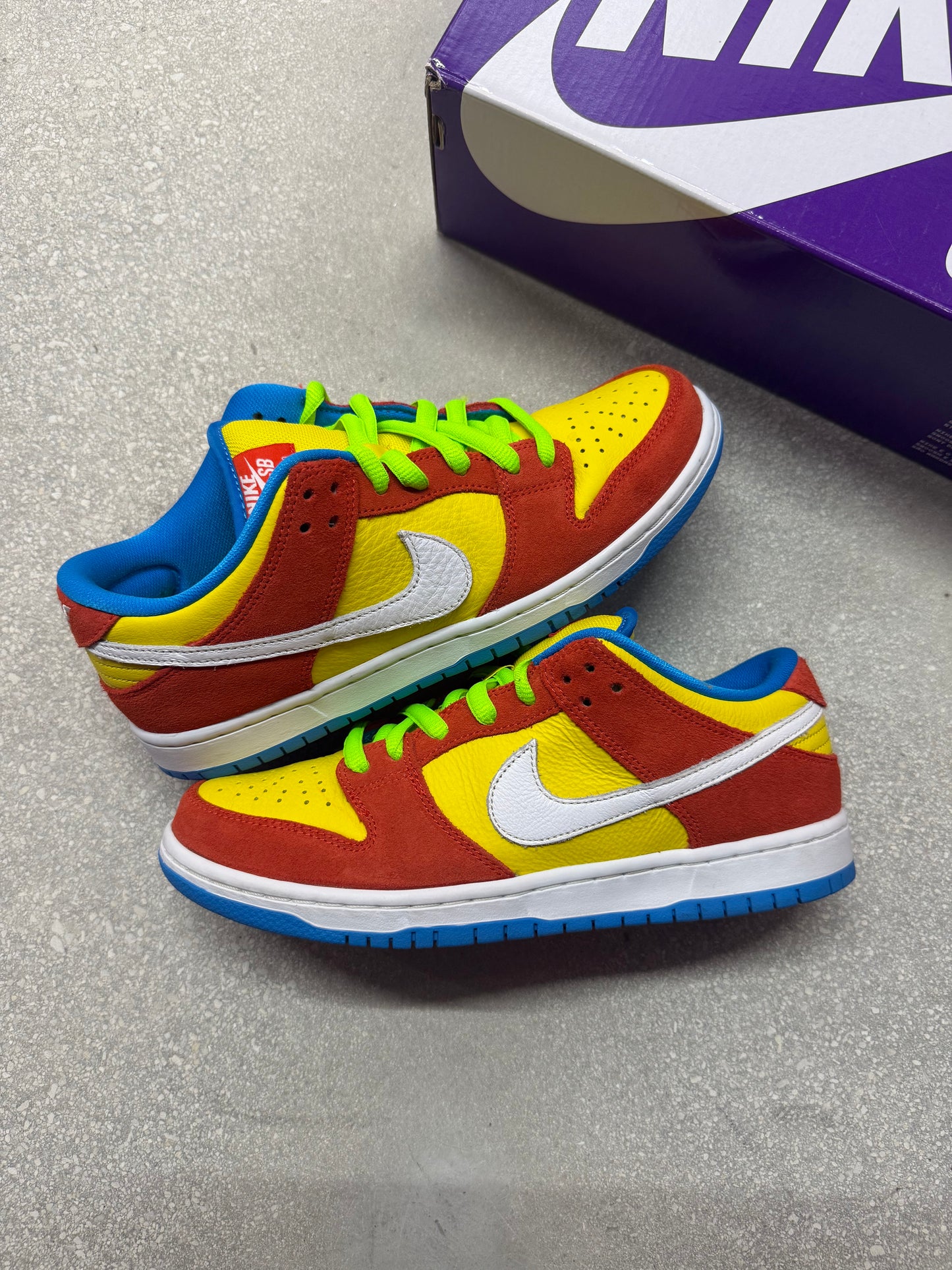 NIKE DUNK LOW SB BART SIMPSON